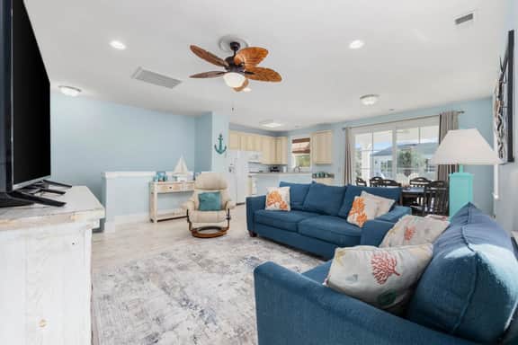 2/2 Townhome with North Beach Resort Access- Pools, Hot tubs, Pets Welcome