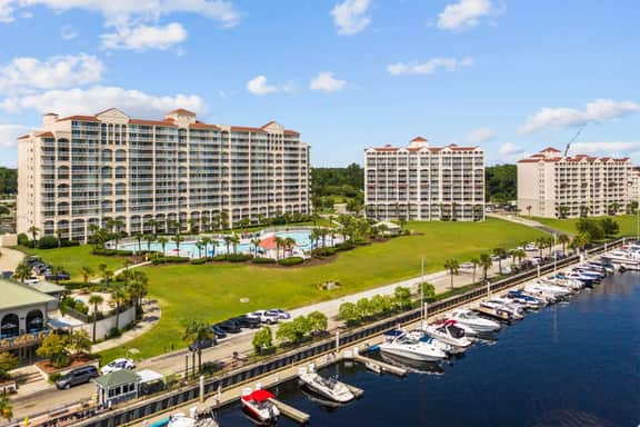 Golf, Shop, Fish Barefoot Resort- Stunning view, Pool & Hot Tub