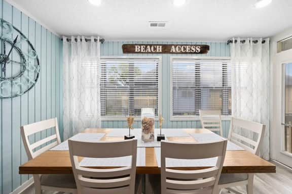 Pet-friendly Golf/Tournament/Retreat Spot next to Beach w/Pools