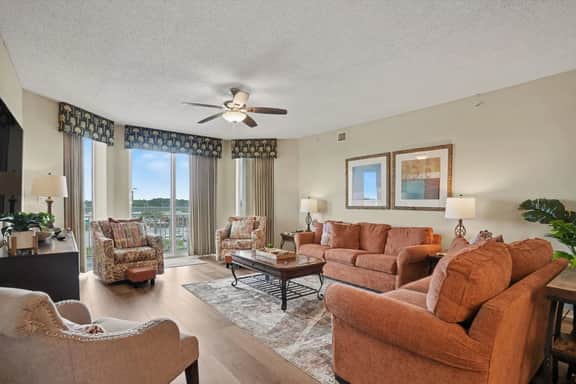 Golf, Shop, Fish Barefoot Resort- Stunning view, Pool & Hot Tub